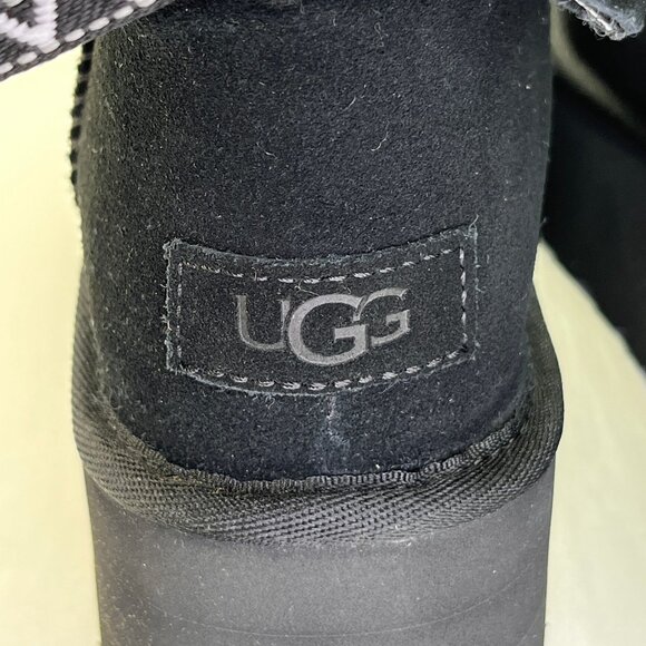 UGG Classic Mini Maxi Curly Platform Boot Size 8 Black Sheepskin Bow Ankle - Picture 8 of 16